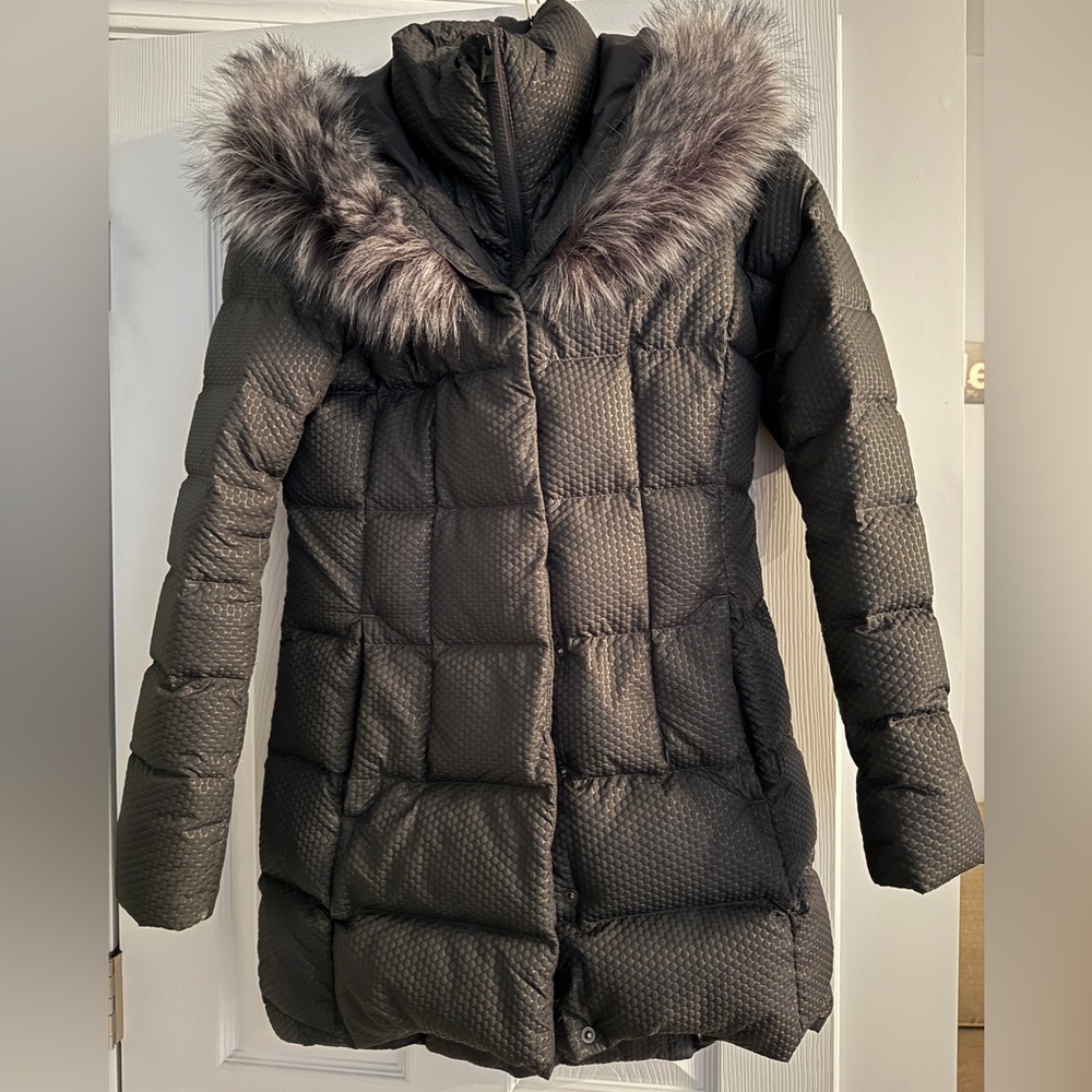 The North Face Women's Dark Grey Puffer Jacket with Faux Fur Hood